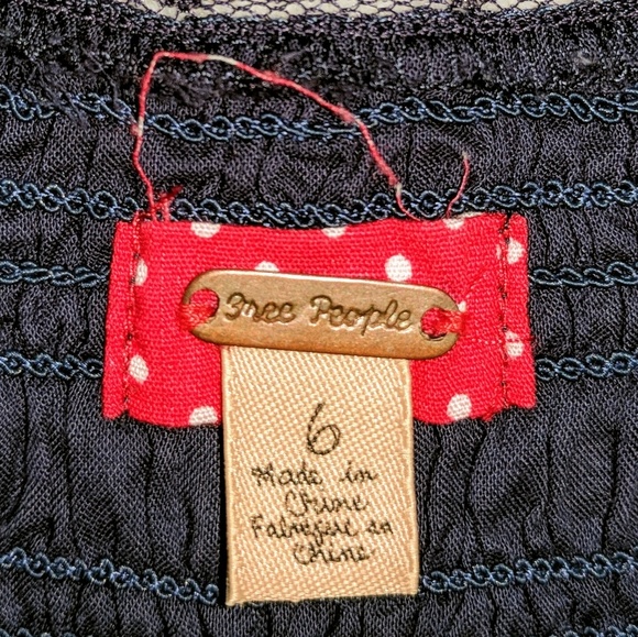 Free People Navy Polka Dot Lace Top Size 6 - Picture 4 of 7